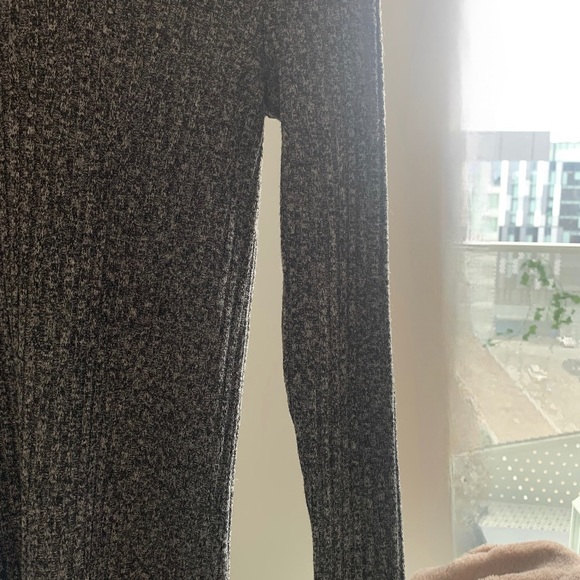 Wilfred sweater dress. - Picture 5 of 5